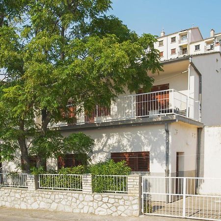 3 Bedroom Beautiful Apartment In Senj Senj  Esterno foto