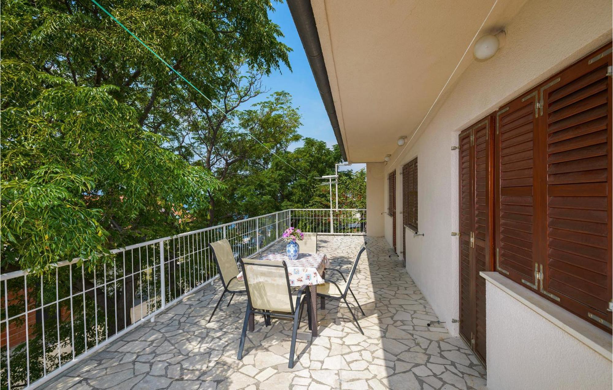 3 Bedroom Beautiful Apartment In Senj Senj  Esterno foto